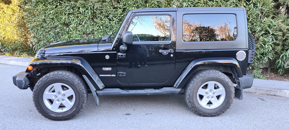 JEEP WRANGLER 177 CH SAHARA BVA – Image 4