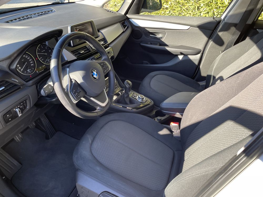 BMW 214D Tourer Première – Image 11