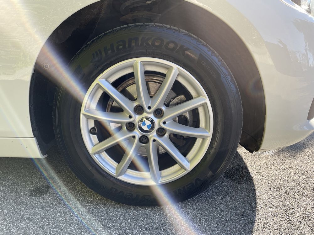 BMW 214D Tourer Première – Image 17