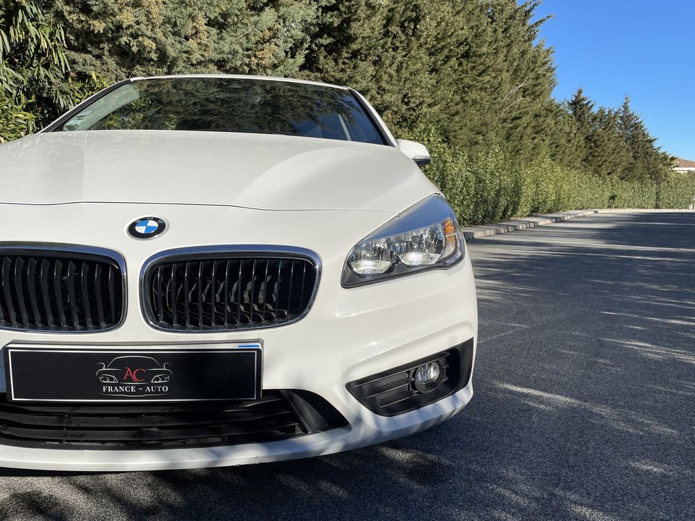 BMW 214D Tourer Première – Image 18