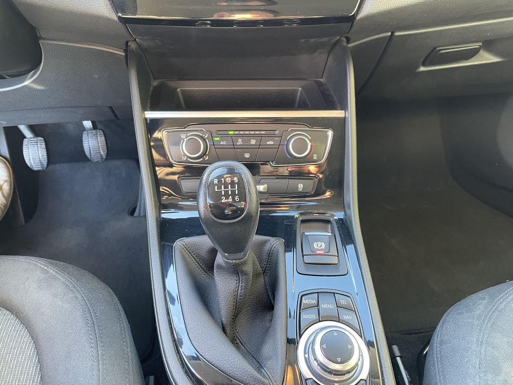 BMW 214D Tourer Première – Image 20