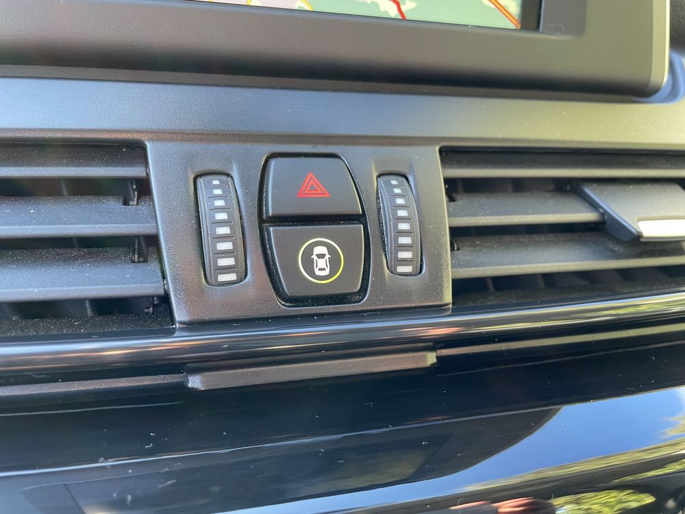 BMW 214D Tourer Première – Image 22