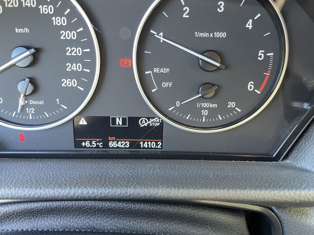 BMW 214D Tourer Première – Image 24