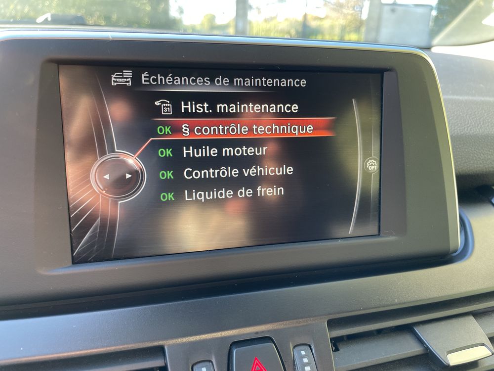 BMW 214D Tourer Première – Image 25