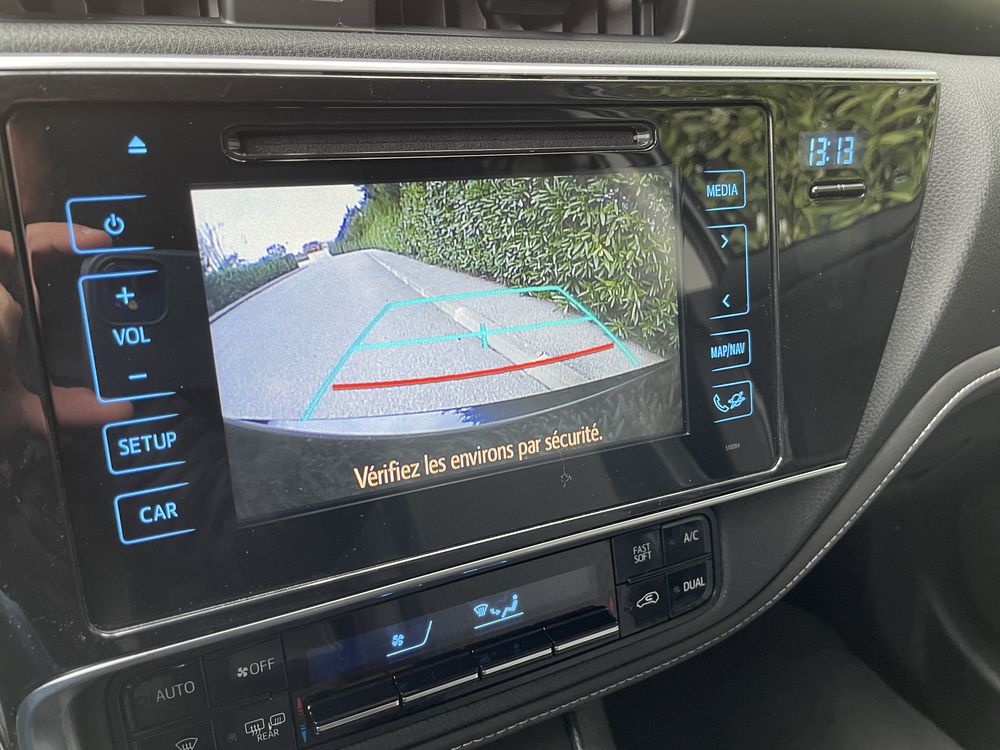 TOYOTA AUTIS hsd executive – Image 17