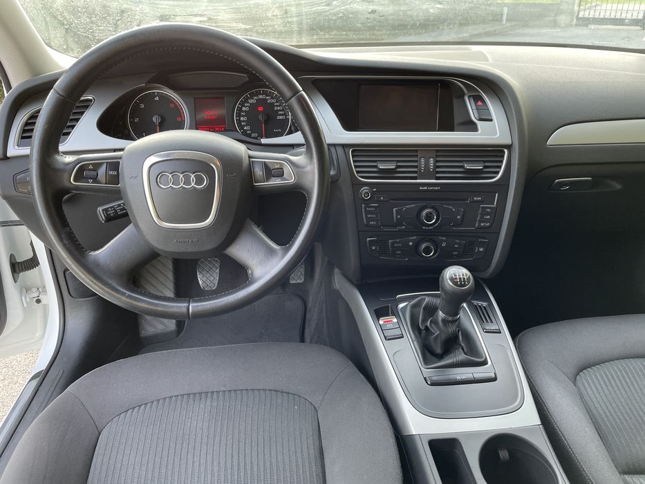 AUDI A4 AVANT – Image 21