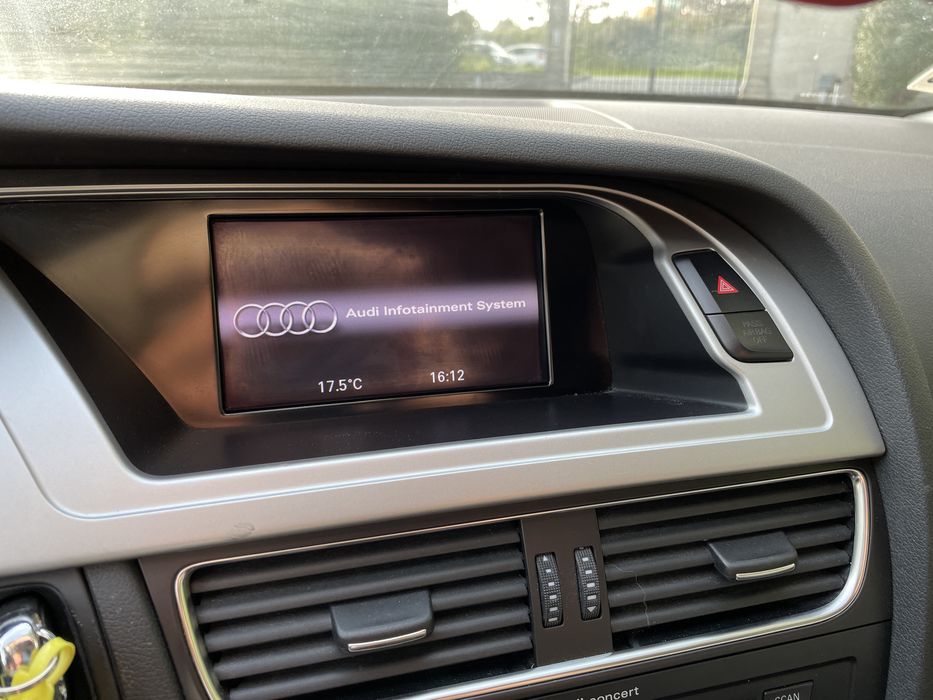 AUDI A4 AVANT – Image 18