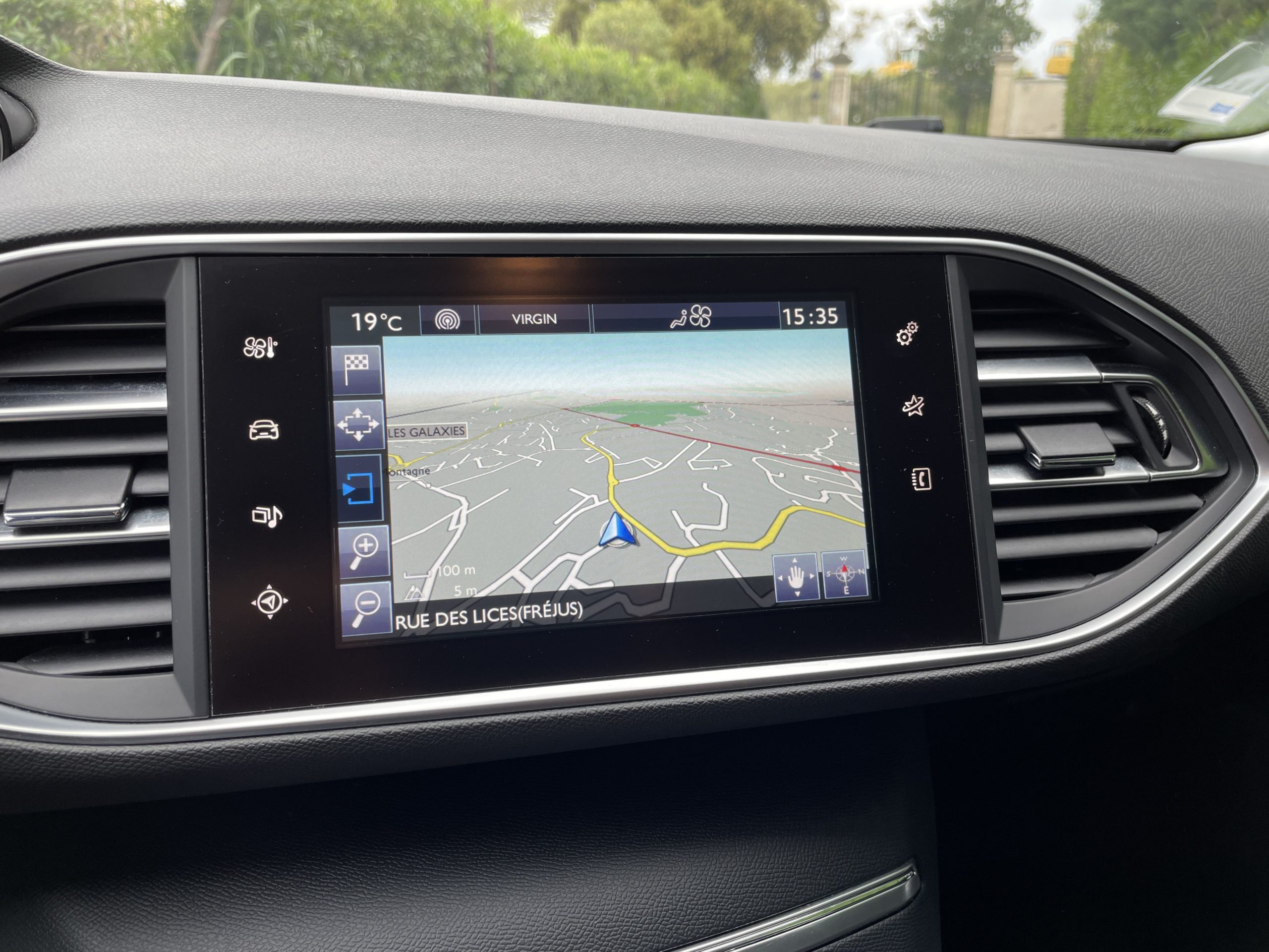 PEUGEOT 308 1.2 PURETECH STYLE 5 PORTES – Image 19