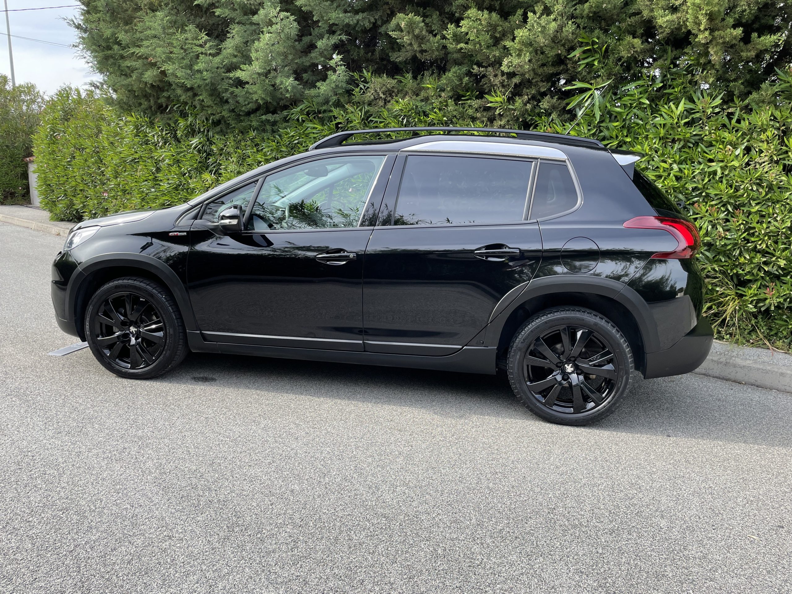 PEUGEOT 2008 GT LINE 110 PURETECH EAT6 – Image 3