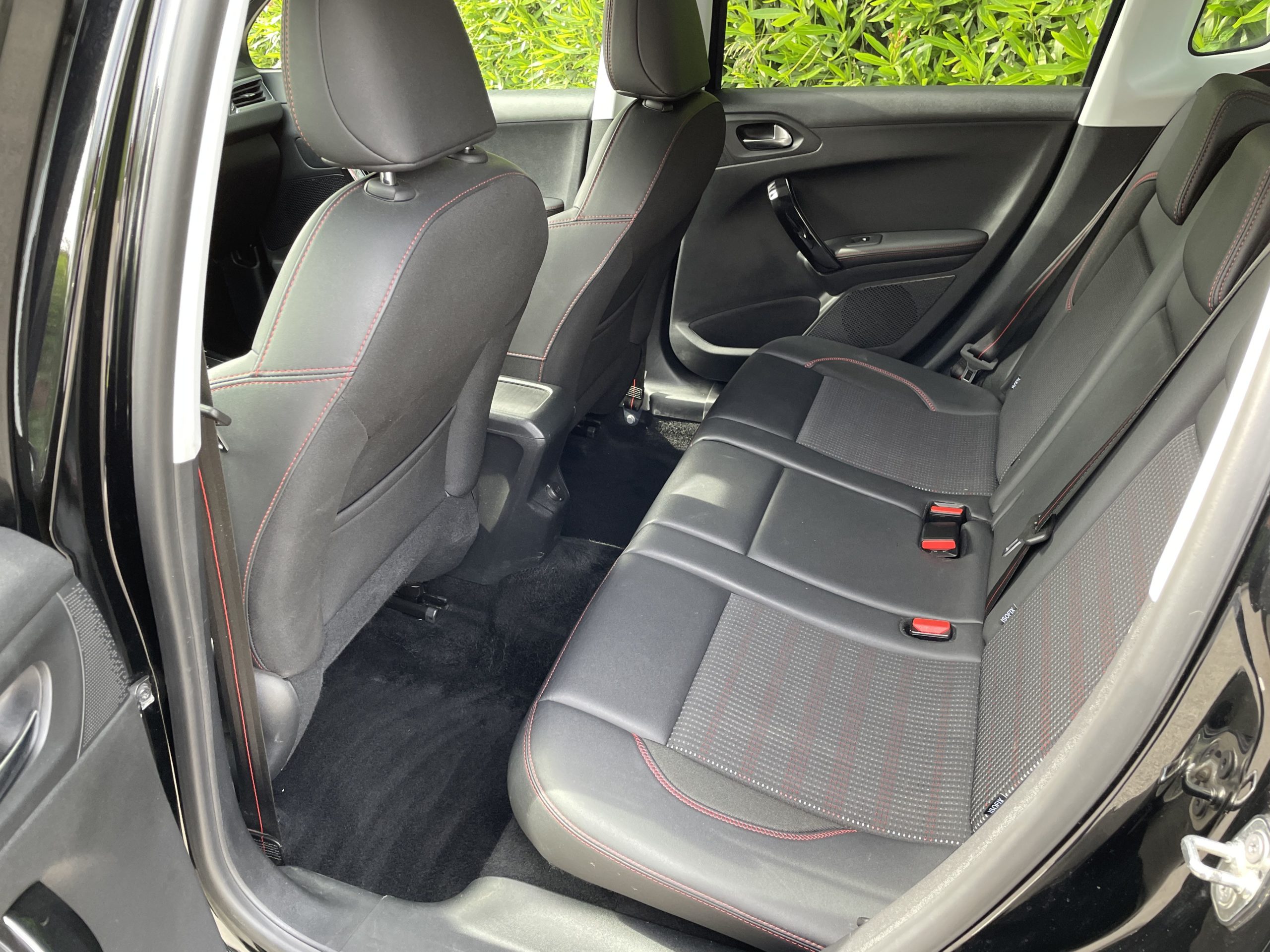 PEUGEOT 2008 GT LINE 110 PURETECH EAT6 – Image 17