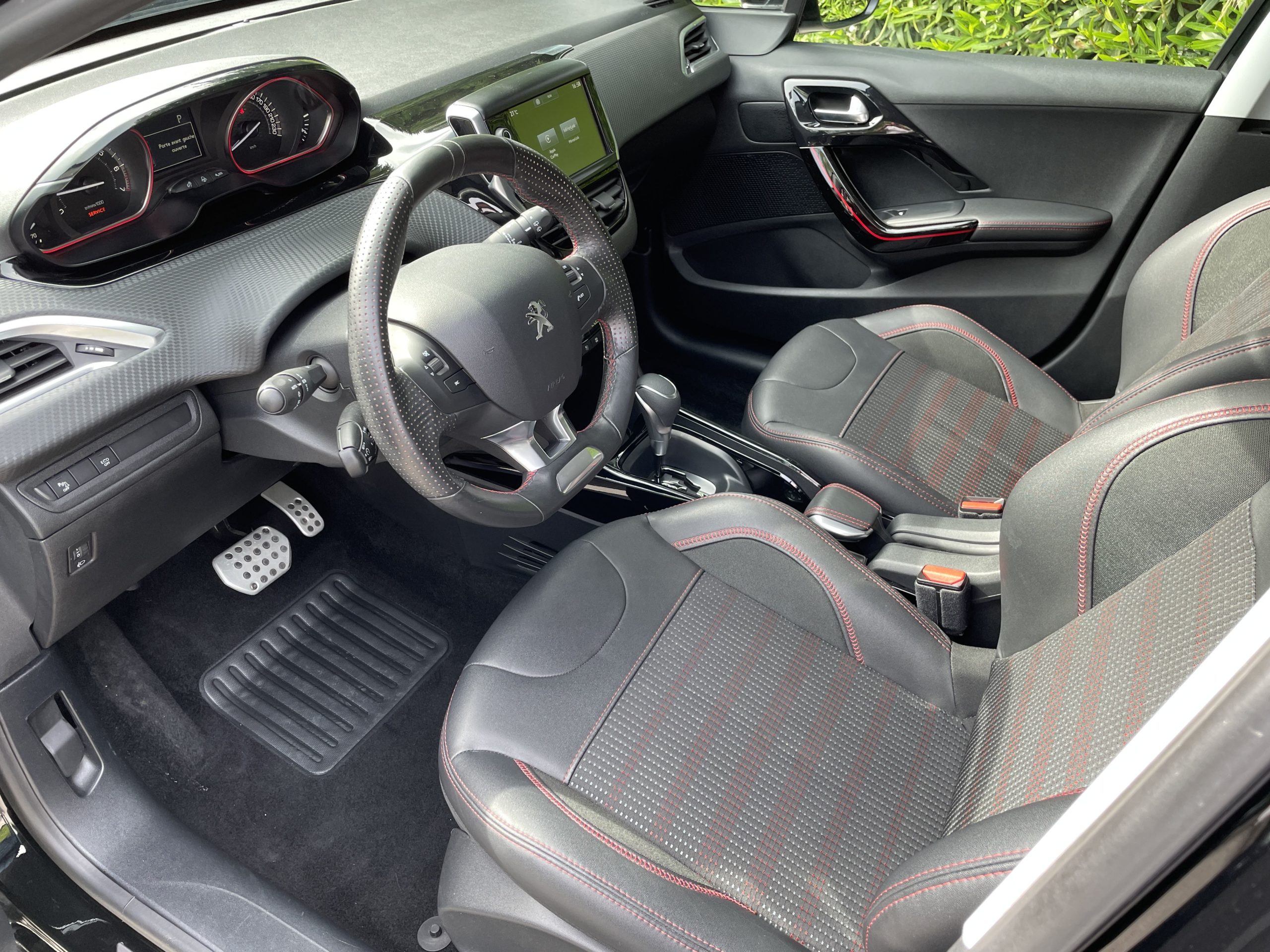 PEUGEOT 2008 GT LINE 110 PURETECH EAT6 – Image 18