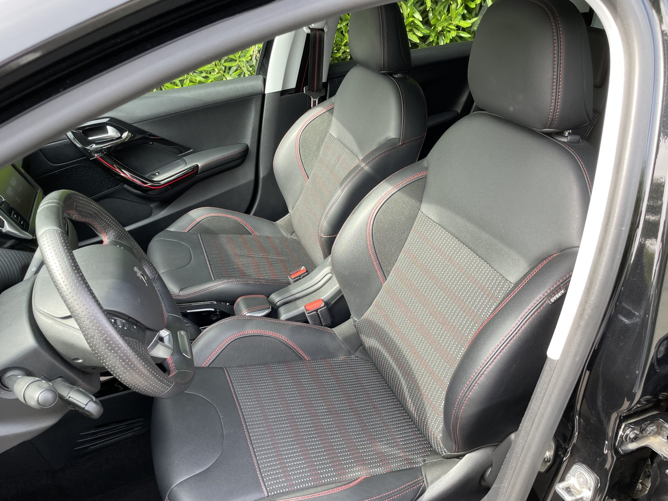 PEUGEOT 2008 GT LINE 110 PURETECH EAT6 – Image 19